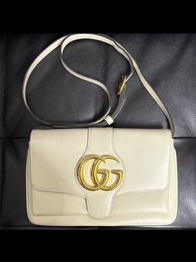 Gucci Cream and Gold Crossbody Bag with Dusty